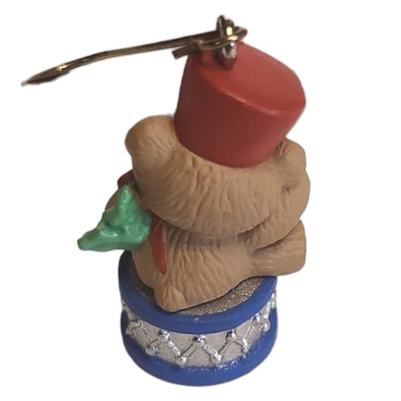 Upbeat Bear, Hallmark Keepsake Ornament 1991 Brown Bear with a Silver Metal Drum - Picture 2 of 11